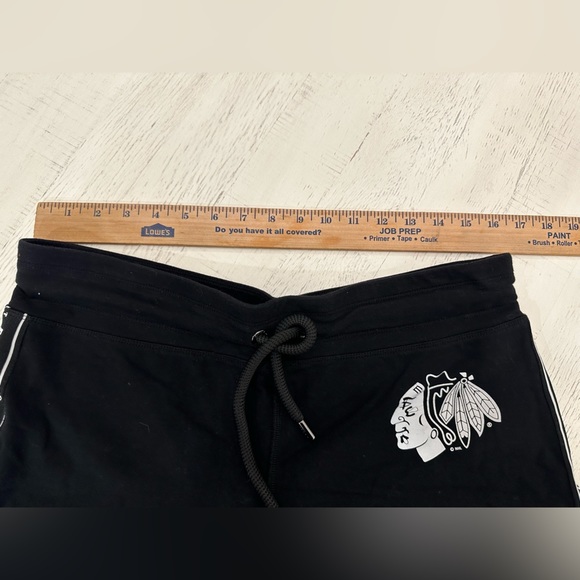 Chicago Blackhawks DKNY Sport Women’s Black Brooke Jogger Pants Size L - Picture 6 of 9